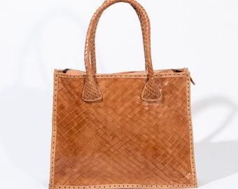 Bolsa tote de couro trançado feito à mão: bolsa de ombro marrom leve
