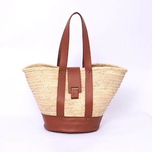 Handgewebte Stroh-Einkaufstasche mit Lederriemen, umweltfreundliche große Strandtasche, handgefertigte Sommertasche für Frauen, perfekte Boho-Markttasche