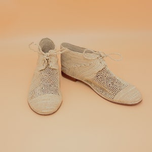 Handmade Raffia Oxford Shoes - Natural Fiber Lace-Up Flats for Women - Breathable and Eco-Conscious Fashion