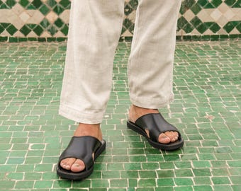 Men's Leather Slides: Handgefertigte marokkanische Casual Sandalen