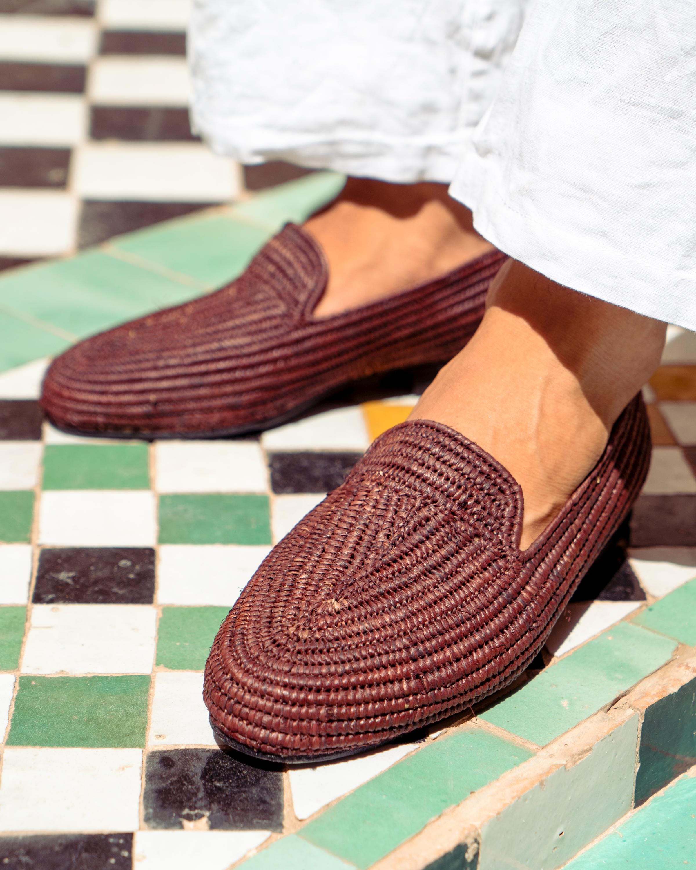 men two-tone beige raffia brown loafers A classic raffia loafer #handmadewithlove #ss24 main image 3
