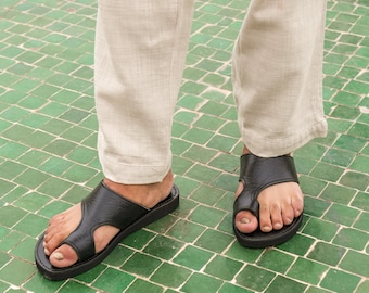 Men's Leather Toe Loop Sandals: Handmade Moroccan Slides