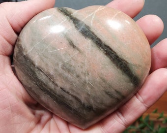 Natural Pink and Black Marble Puffy Heart / Polished Palm Stone