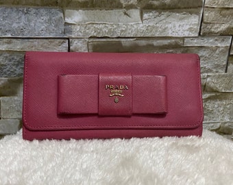 used prada wallet
