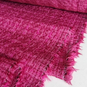 Tejido bouclé de tweed rosa: Material para chaqueta clásica cortado a medida. Textil texturizado para trajes, costura.