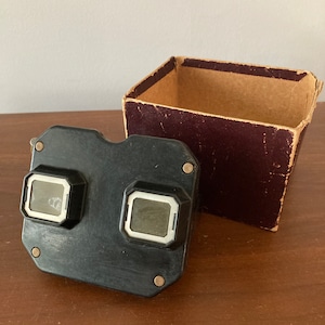 Vintage View-Master Viewer in Original Box Bottom
