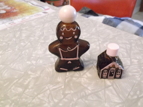 Vintage Avon Gingerbread Man and House Cologne Bo… - image 1