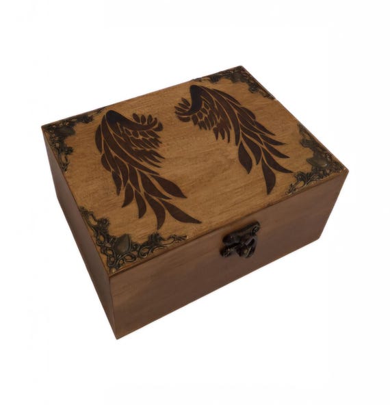 Holzbox mit gravierten Schutzengelflgeln fr verschiedene Zwecke,  Aufbewahrung religiser Gegenstnde, Rosenkranz-Souvenir, Priesterweihe,  Taufe, Kommunion - Etsy.de