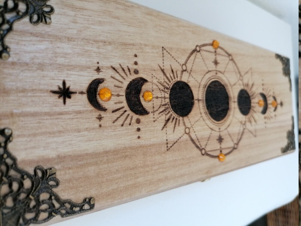 Caja de almacenamiento rectangular en madera grabada de las | Etsy