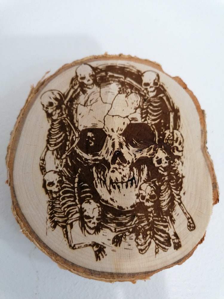 Halloween Sous Verre Dessous de en Rondin Bois Brut Gravé Tête Mort Squelette Fantôme Cimetière Rip