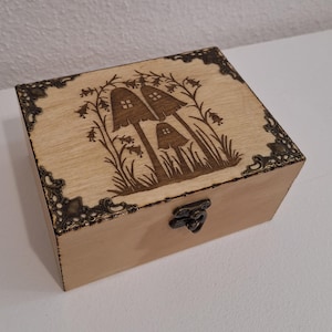 Wooden box engraved with mushroom houses Mushroom decoration fairy elf goblin fairy spirit storage tea jewelry herbarium