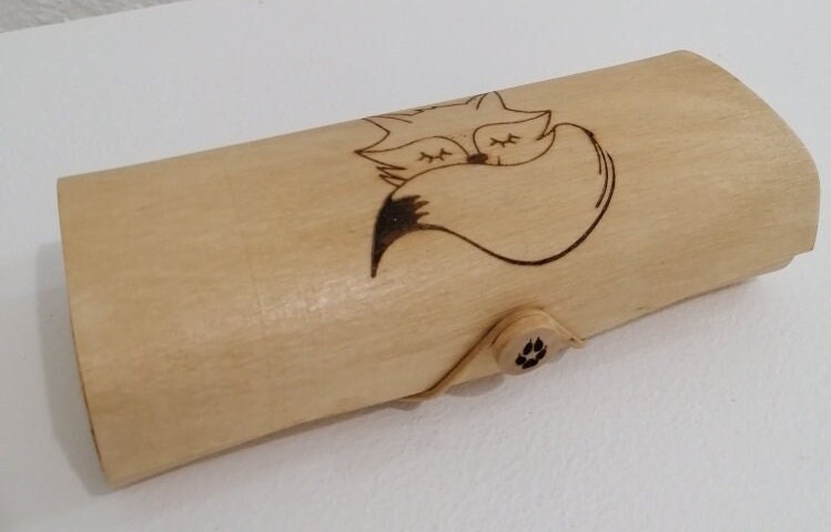 Etui à Lunettes en Bois Enfant Gravée Renard ou Trousse avec Crayons de Couleur Personnaliser