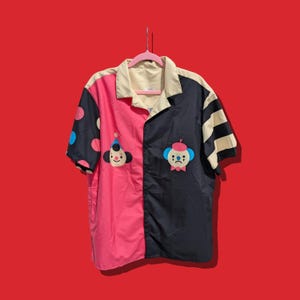 Camicia unisex Clowncore con bottoni, clown vs mimo