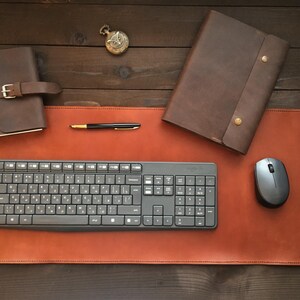 Stitched leather desk mat, various sizes and colors. image 5