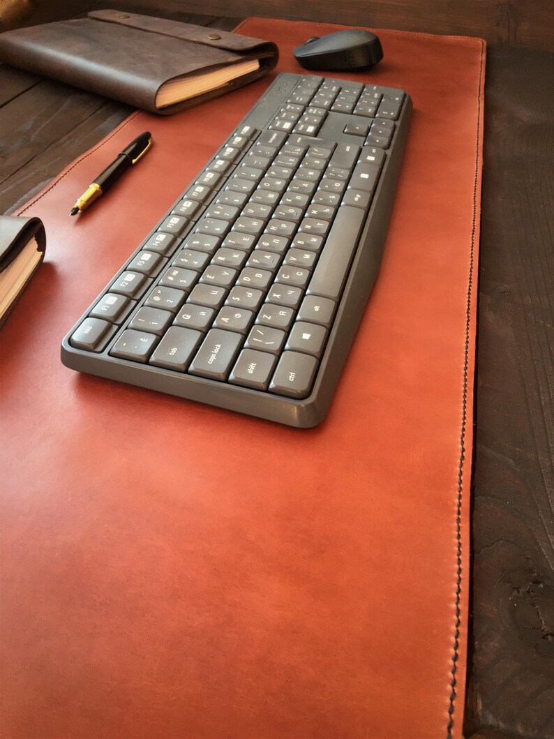 Stitched leather desk mat, various sizes and colors. image 7