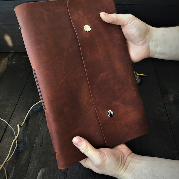 A4 Handmade Leather Journal, Sketchbook-Free Personalised Initials.12,3x8.5 in. Personalized Leather Journal, Custom Rustic Leather Notebook