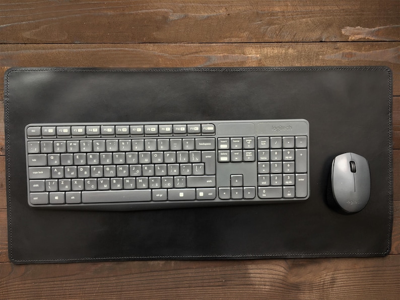 Stitched leather desk mat, various sizes and colors. image 6