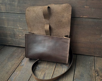 Handmade Leather Mouse and Charger Case: Macbook Cable Organizer