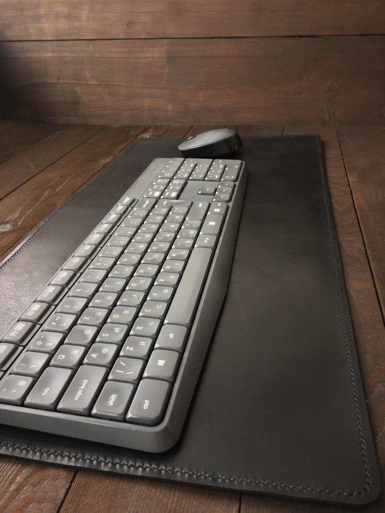 Stitched leather desk mat, various sizes and colors. image 4