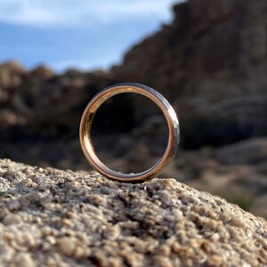 Hammered Tungsten Wedding Band, Hammered Wedding Ring, Mens Wedding Band, 6mm Silver with Rose Gold Band, Male Ring, Unique Wedding Band image 6