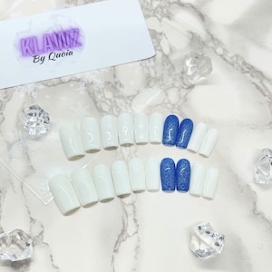 Spring blue and white nails, press on nails, color changing nails, fake nails, causal nails, gel nails