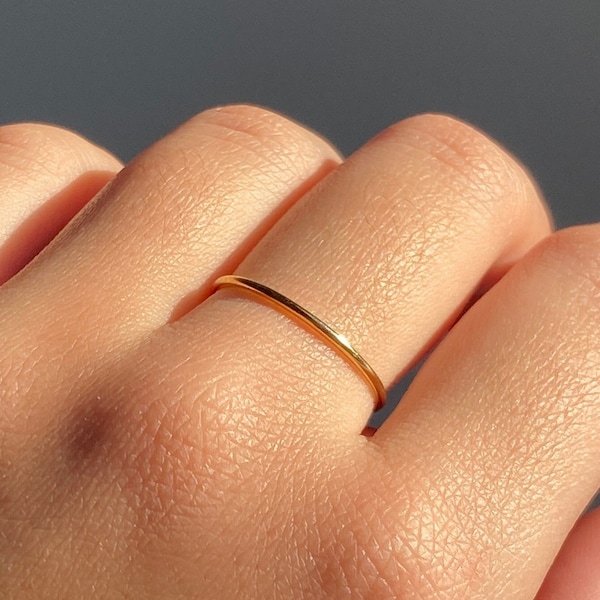 Guldband / Enkel guldring / Stapelringar i guld / Vermeil-guldsmycken / Eleganta ringar / Guldband / Enkla stapelringar
