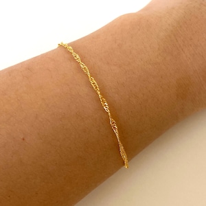 Gold Spiral Bracelet / Gold Plated Bracelet / Singapore Chain / Dainty  / Gift / Gold Spiral Chain / Gold Bracelet