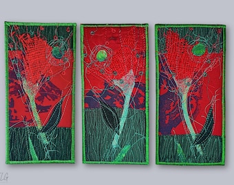 Bestickte Textilkunst - Rote & Grüne Weihnachtsgrußkarte - Original Textilkunst by ElinaTextileArt