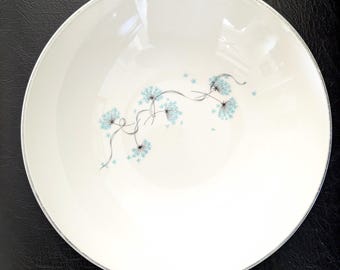 Vintage 1960's Taylor Smith Taylor Blue Dandelion Lace Round 9" Bowl