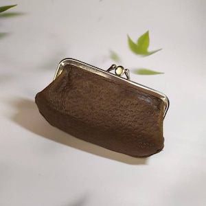 Cartera Vintage de Piel Marrón con 2 Compartimentos. Bloqueo de beso.