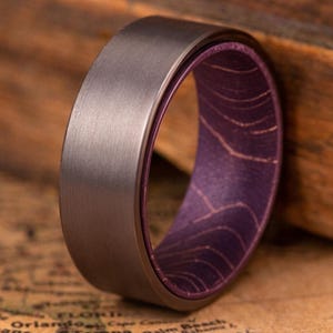 Alianza de boda japonesa de madera de sakura — Anillo único de tungsteno para hombre — Regalo de aniversario — SAKURA KISU