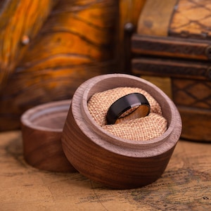 Anello in legno di tungsteno nero, fede nuziale maschile, anello in fibra di carbonio con manica interna in legno, anello in titanio, regalo per lui, anello anniversario immagine 8