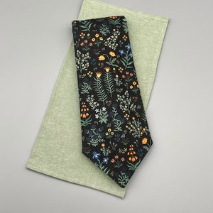 Men's Necktie - Wispy Wildflowers on Black