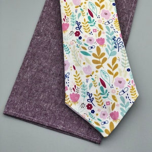 Men's Necktie - Playful Petals