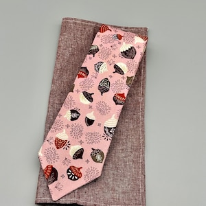 Men&#39;s Necktie - Autumn Acorns