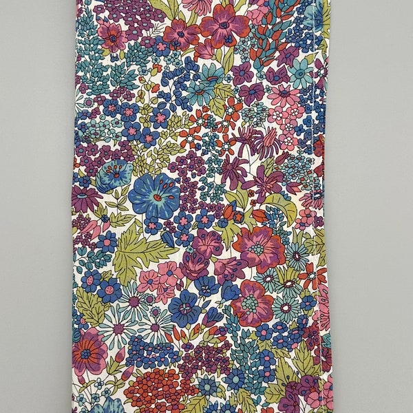 Men’s Pocket Square - Flashy Floral