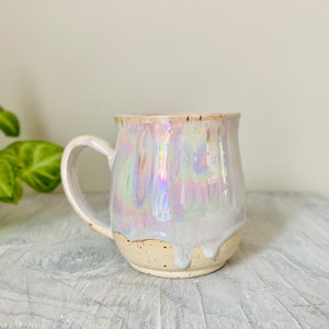 Iridescent Pearl Mug: Ręcznie wykonana ceramika
