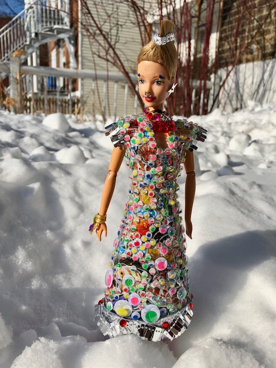 Hecho a mano reciclado Barbie ropa-plástico botella vestido - Etsy México