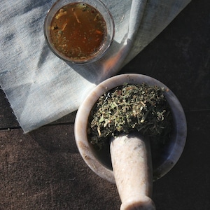 Organic Dried Blackberry Leaves (Folia Rubus Fruticosus)