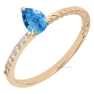 6x4 mm Pera Cortada Sky Blue Topaz Anillo de Oro Rosa, Anillo de Compromiso de Piedras Preciosas de Oro de 14k, Anillo de Topacio Azul en Forma de Pera con Diamantes, Anillos de Piedra de Nacimiento