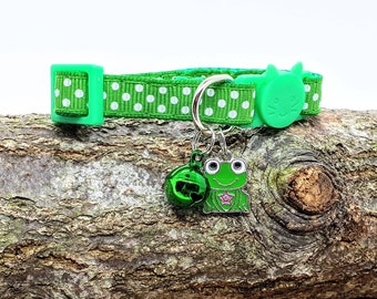 Green Polka Dot Adjustable Cat Collar, with Cute Frog Collar Charm, Safety Quick Release Breakaway Buckle and Green removable Bell