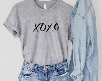 XOXO Shirt, Love Shirt, Hugs And Kisses, Valentine Day Shirt, XOXO Tic Tac Toe Valentines Shirt, Cute Love Graphic Tee, Valentines Day Gift