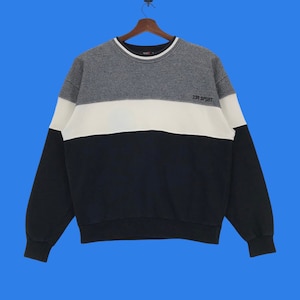 Japanese Japanese Brand 23e SPORT Sweatshirt Crewneck Embroidered Small Logo Pullovet Jumper Medium Size Vintage Sweatshirt.
