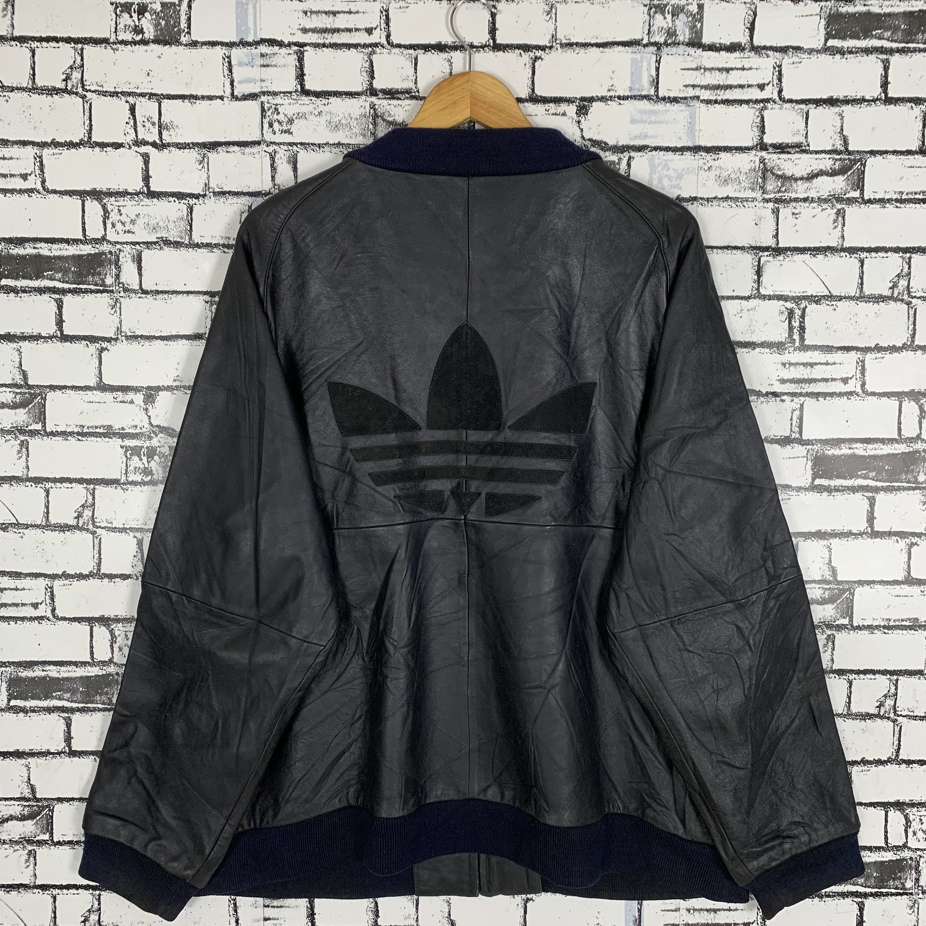 NOS 80s adidas ロング ジャケット シルバー 黒 ビッグロゴ s-l1200.jpg