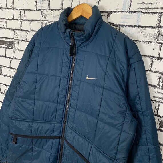 ヴィンテージ Nike ACG パファージャケット、ネイビーブルー ダウン