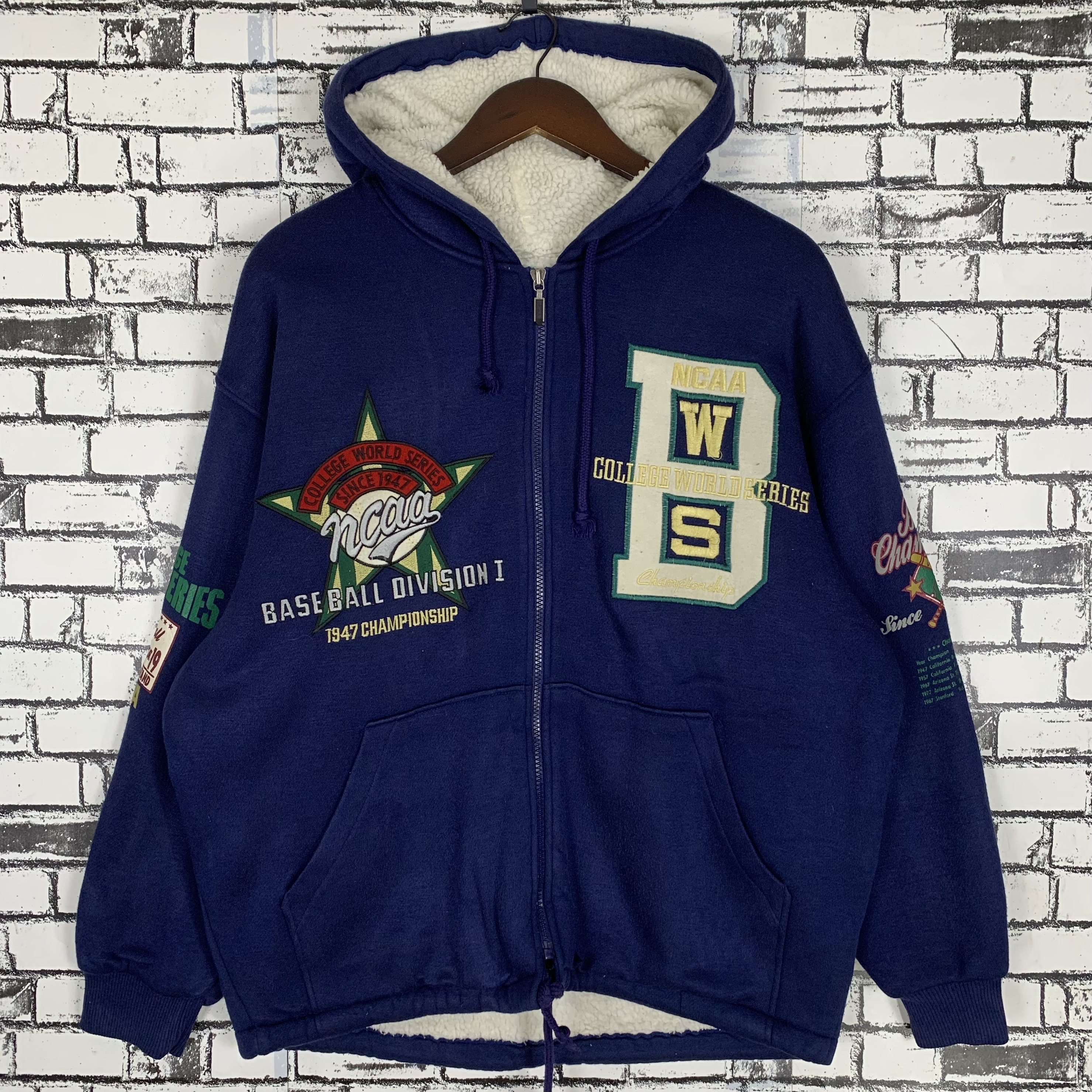 Vintage Ncaa College World Series Baseball Championship Zipper