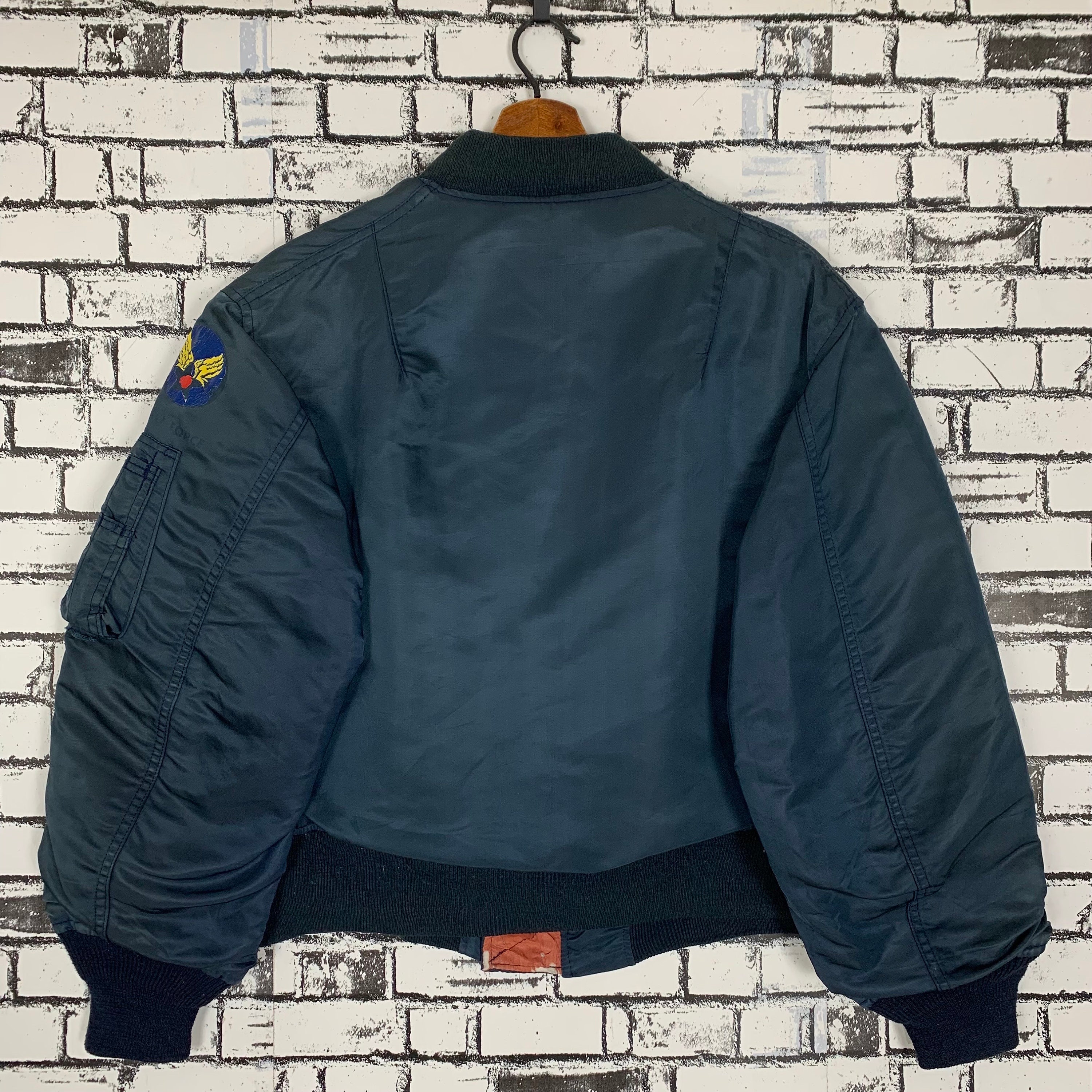 ジャケット・アウター AVIREX reversible ma-1 flightjacket navy 90s MA-1 Reversible Bomber Flight Jacket - 2X | Vintage Navy