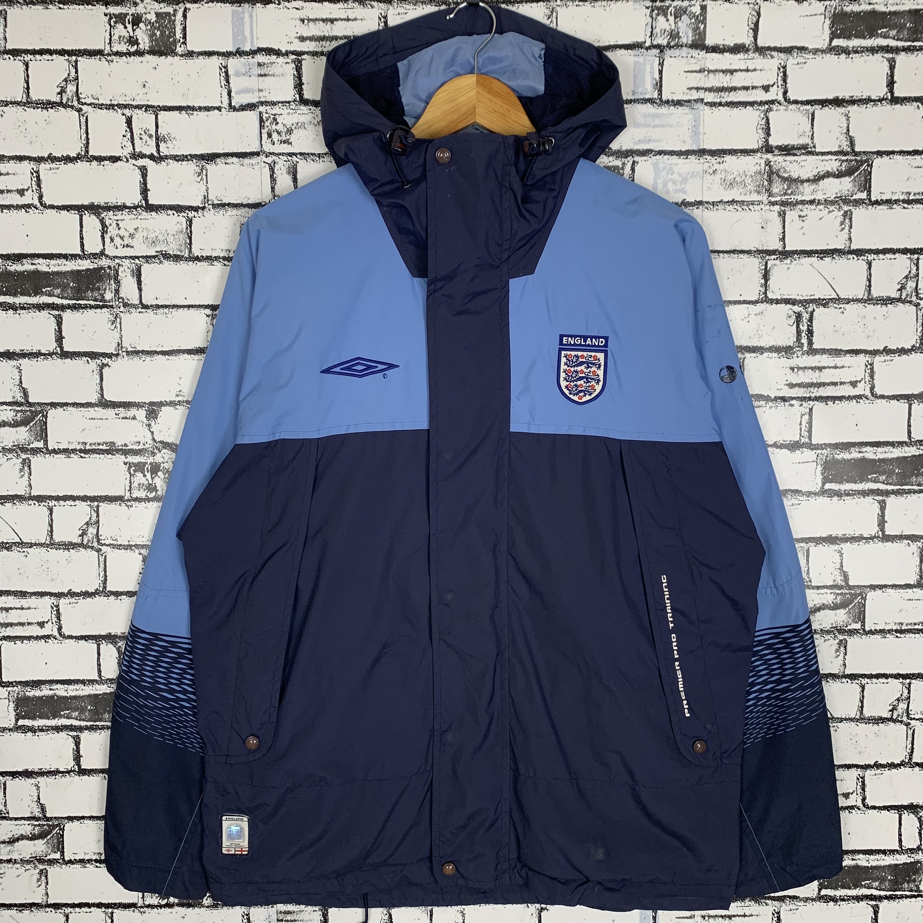 Vintage Umbro Team England Premier Protrainning Windbreaker Size