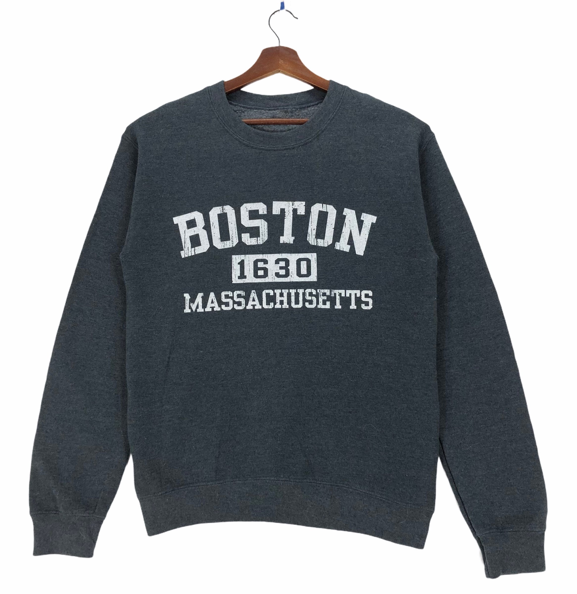 Vintage Boston Sweatshirt Crewneck History of Boston Massachusetts Pullover Size Medium.