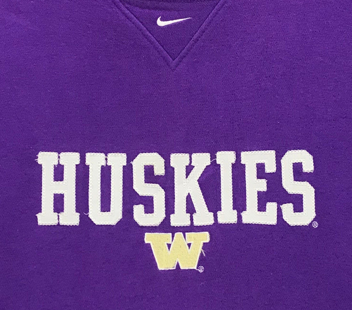 Vintage Nike Washington Huskies Football Team Sweatshirt